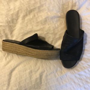 Platform Vince slip on sandals, size 8.5